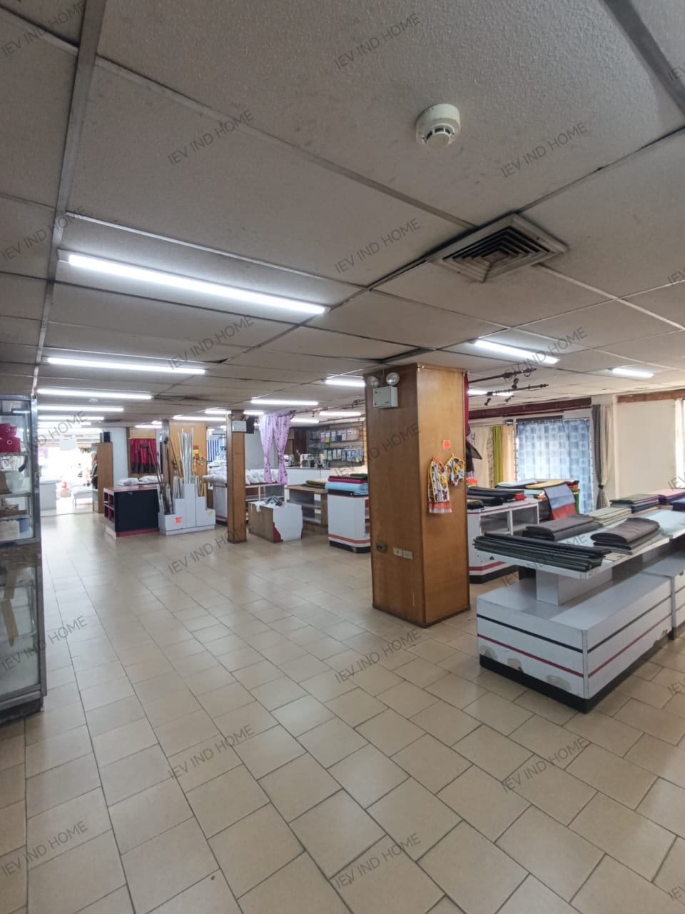Centro Valencia Local Comercial - Image 4