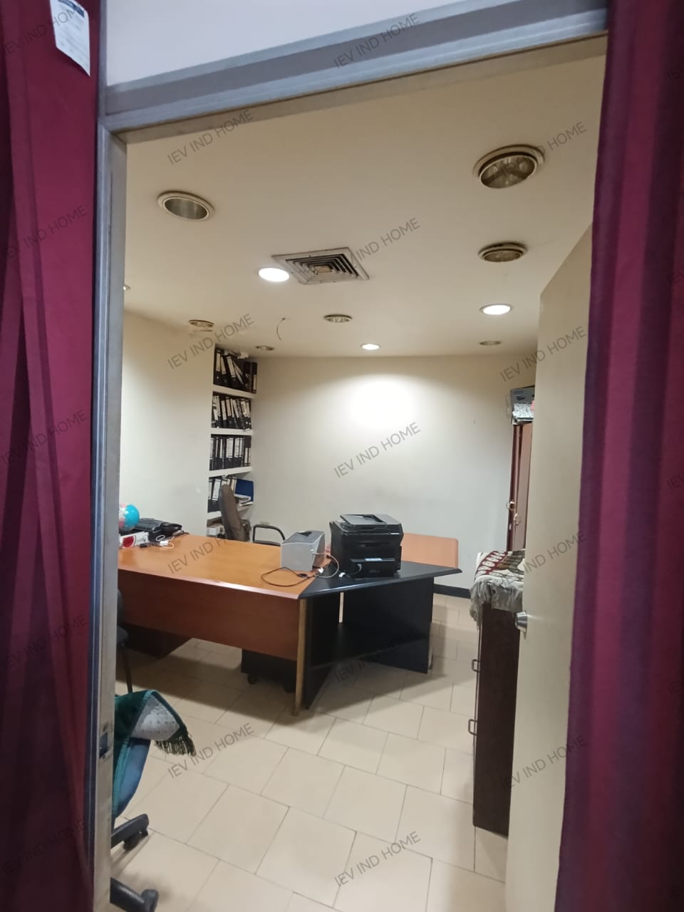 Centro Valencia Local Comercial - Image 6