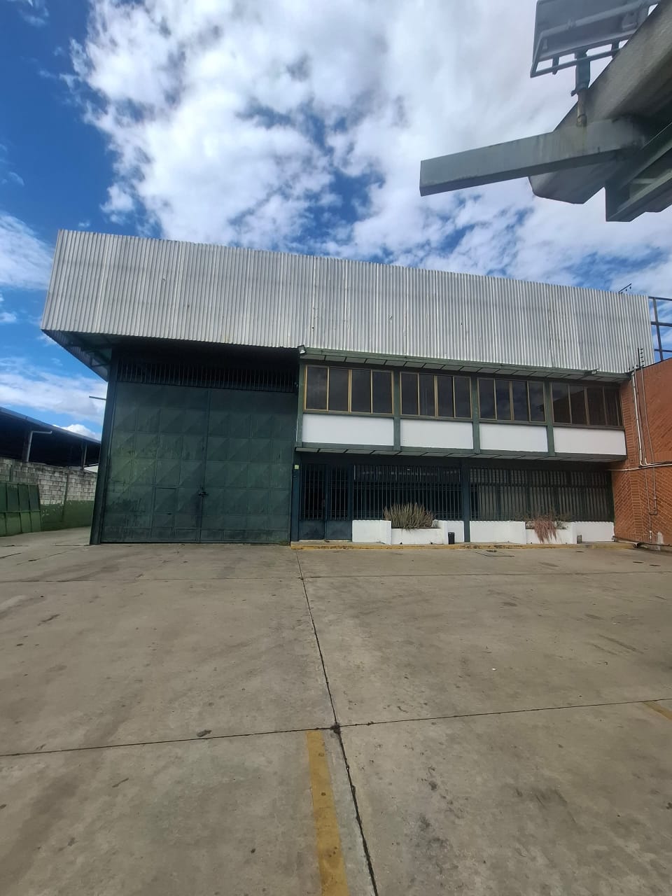 Zona Industrial Castillito Galpón - Image 10