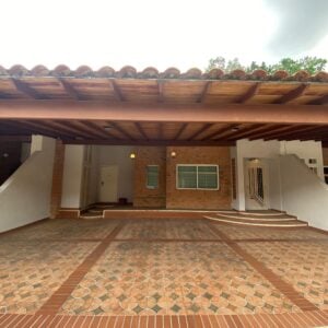 Las Trinitarias San Diego Townhouses