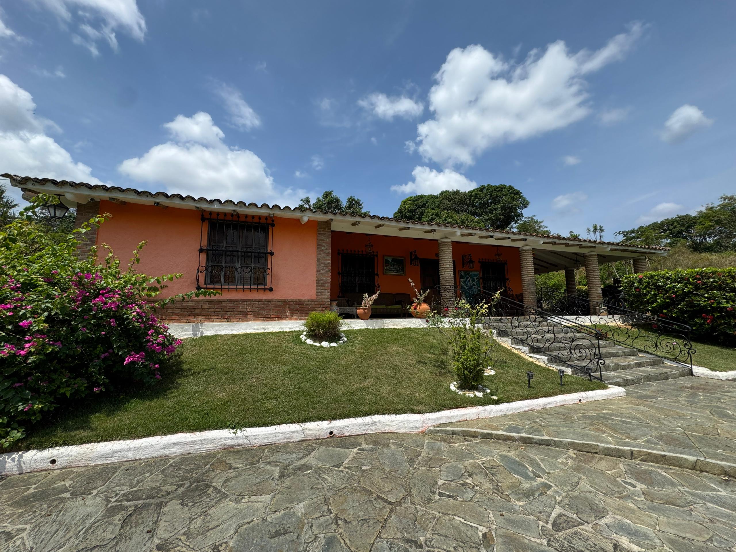 Villa Los Aguacates Sector Barrera - Image 12