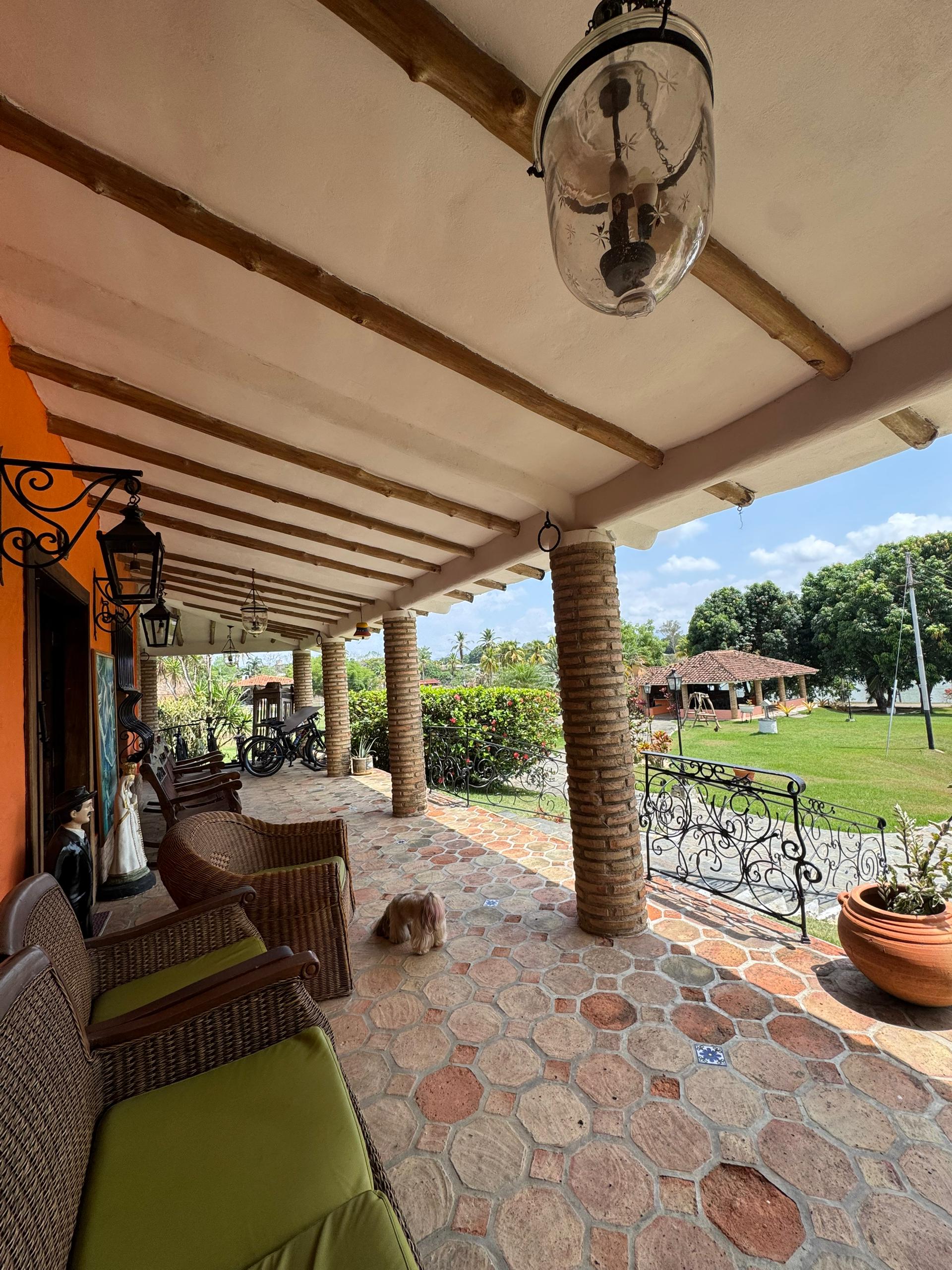 Villa Los Aguacates Sector Barrera - Image 18