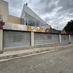Edificio Comercial Av. Cuatricentenaria