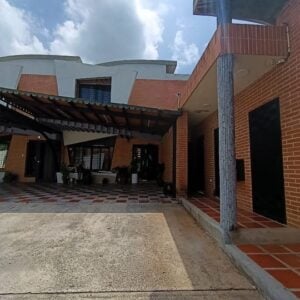 Mañongo Naguanagua Townhouses
